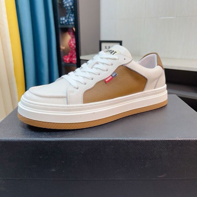 Pra*a casual shoes